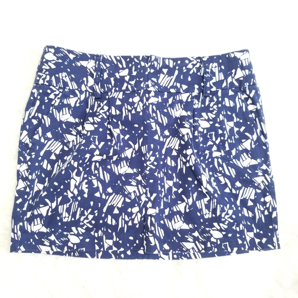 Forever 21 blue and white pattern mini skirt. M - Picture 1 of 9